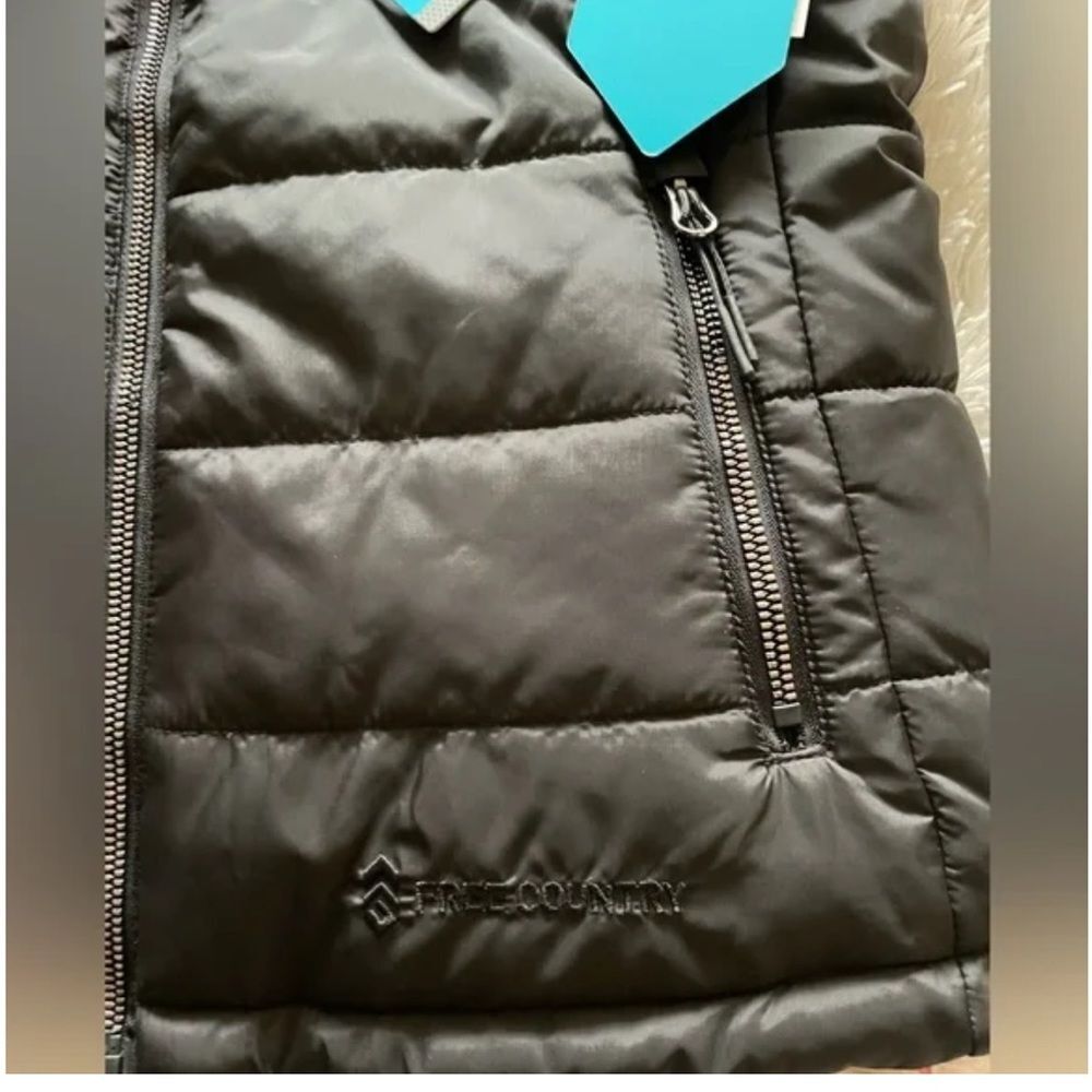 Free Country Cloud Lite Reversible Vest Women's Small S Black Red Plaid jacket - Picture 7 of 12